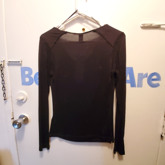 Black shirt with scoop neck - Picture 2 of 4